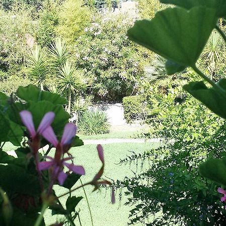 Casa Per Ferie Cardinal G. Guarino Bed and Breakfast Roma Esterno foto