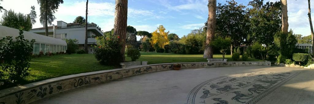 Casa Per Ferie Cardinal G. Guarino Bed and Breakfast Roma Esterno foto